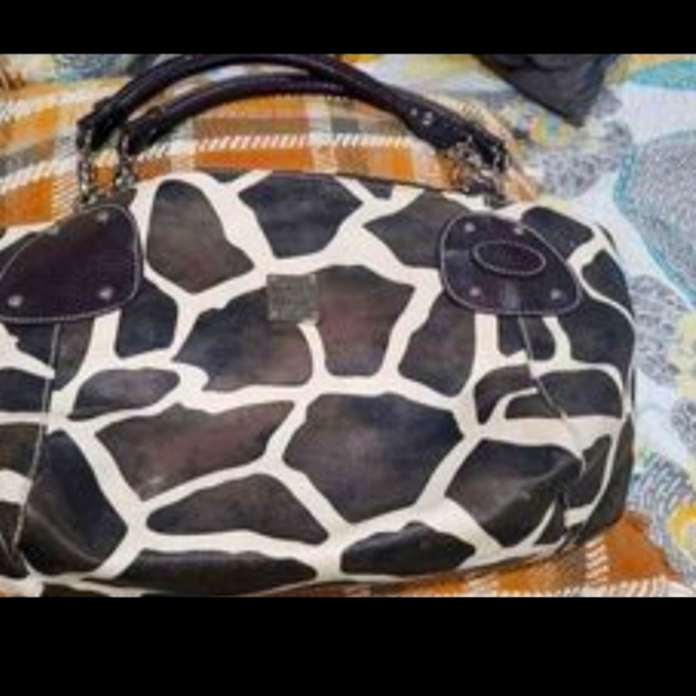 Dooney and bourke guc